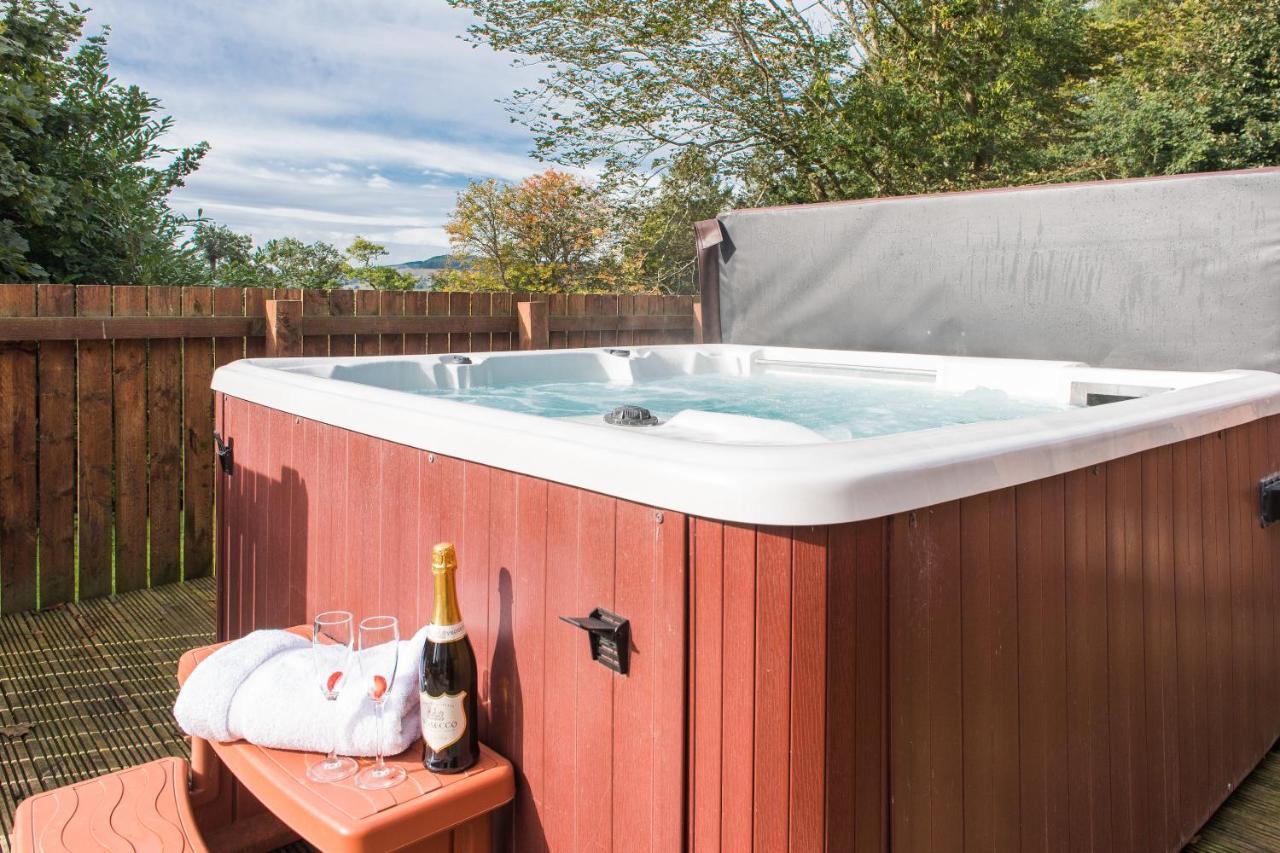 Villa The Granary With Hot Tub Forgandenny Exterior foto